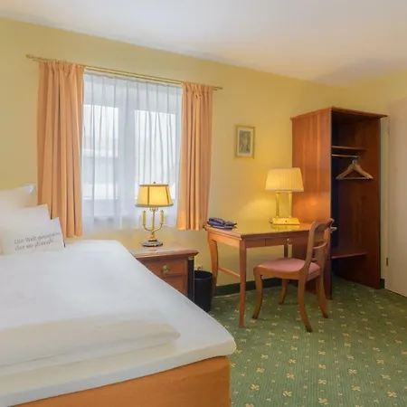 施洛斯酒店 2* 德累斯顿