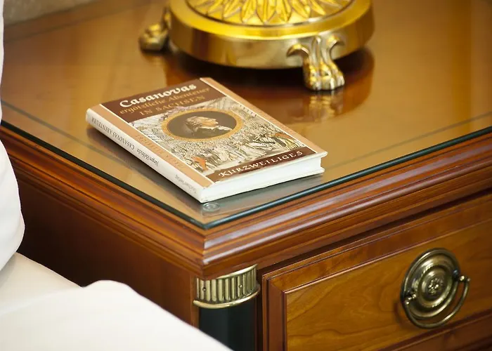 Гостевой дом Residenz Am Schloss 2*