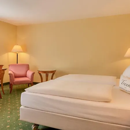 Residenz Am Schloss 2* דרזדן