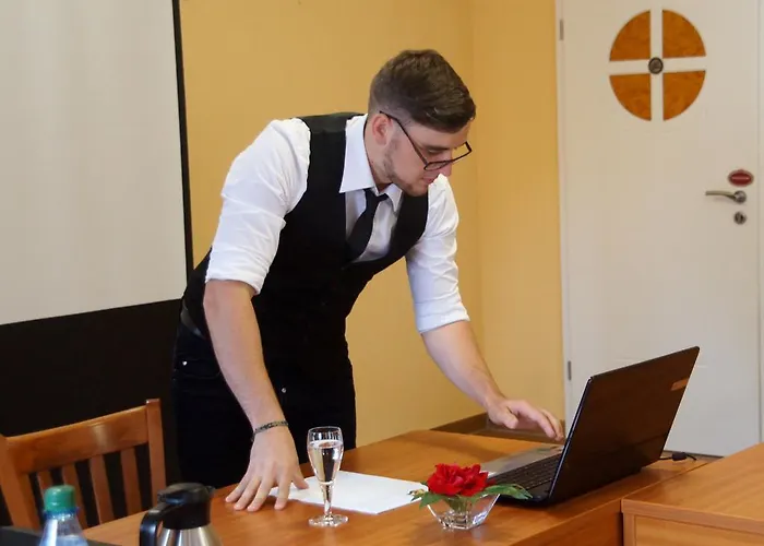 رزيدنز أم شلوس